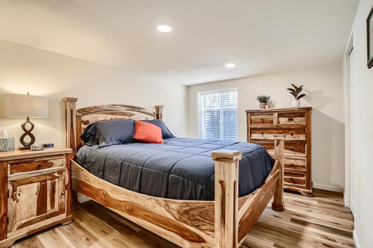 Sloans Lake Getaway - Basement Apartment Near Broncos And Downtown Denver เลควูด ภายนอก รูปภาพ