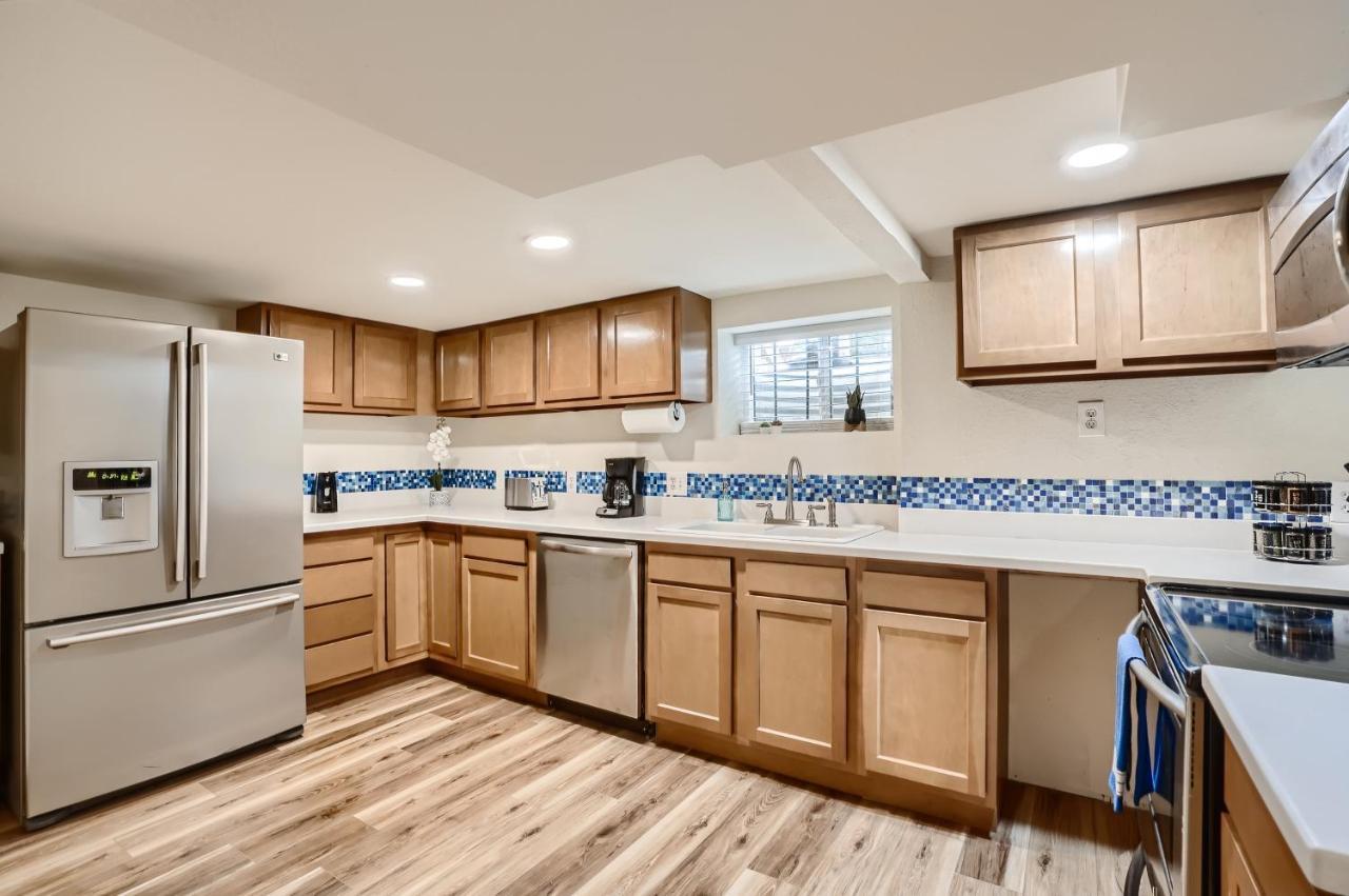 Sloans Lake Getaway - Basement Apartment Near Broncos And Downtown Denver เลควูด ภายนอก รูปภาพ