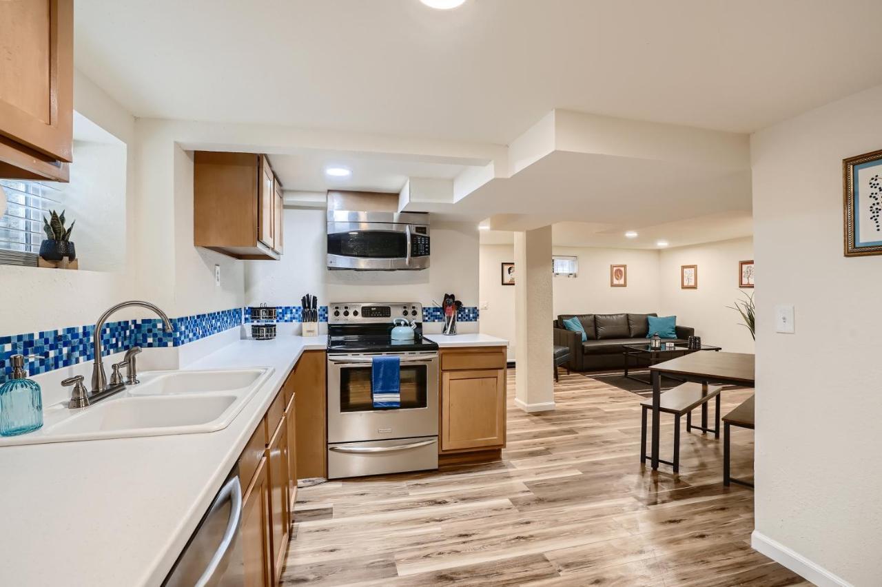 Sloans Lake Getaway - Basement Apartment Near Broncos And Downtown Denver เลควูด ภายนอก รูปภาพ