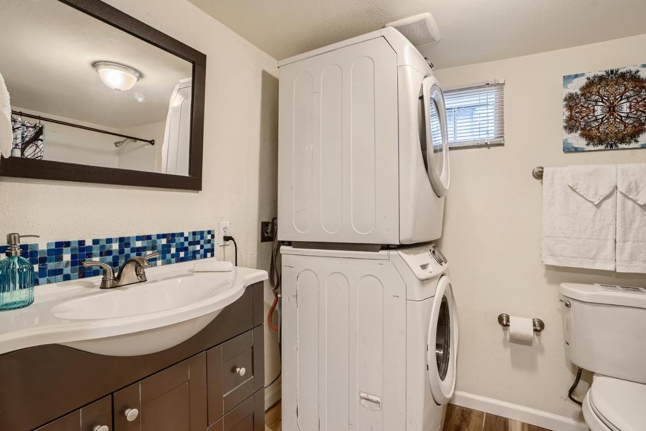 Sloans Lake Getaway - Basement Apartment Near Broncos And Downtown Denver เลควูด ภายนอก รูปภาพ