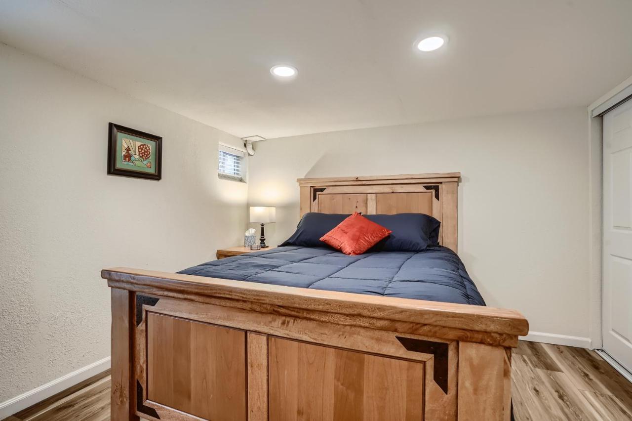 Sloans Lake Getaway - Basement Apartment Near Broncos And Downtown Denver เลควูด ภายนอก รูปภาพ